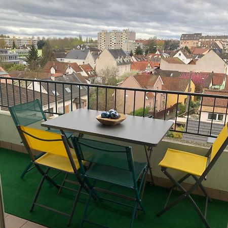 Appartement Bien Placée Et Vue Dégagée A Estrasburgo Exterior foto