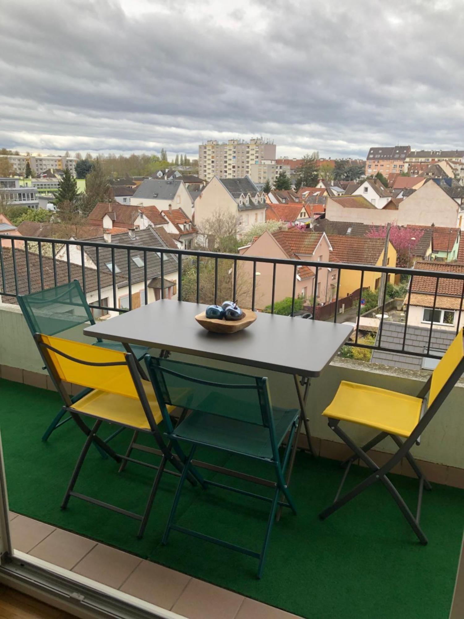 Appartement Bien Placée Et Vue Dégagée A Estrasburgo Exterior foto